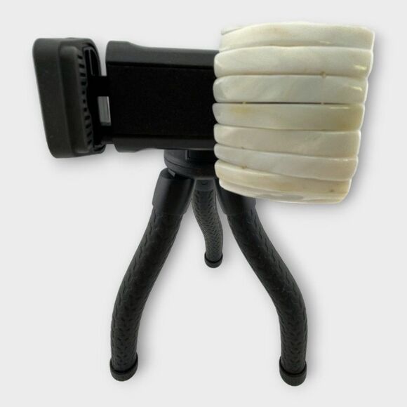 Vintage Faceted Mother-of-Pearl Wide Bracelet - Picture 3 of 7